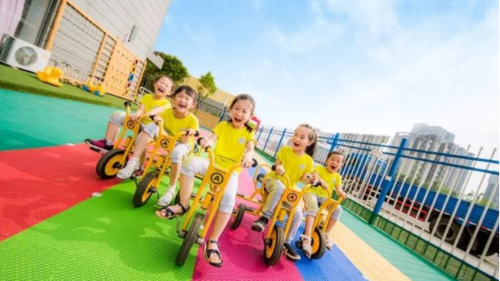 幼兒園懸浮地板選購指南，趕緊收藏-泰州市鳳城橡塑有限公司